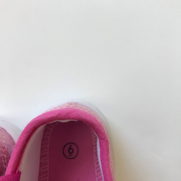 Swiggles Toddler Girls Pink Sparkly Slip on Sneakers Size 6 - Picture 4 of 6